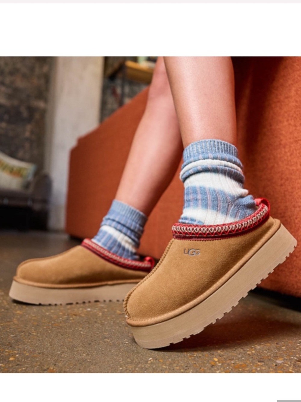 UGG Tazz Chestnut Platform Slippers Women size 7 Like New Cozy Clogs